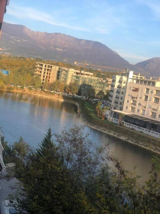 Lake View Apartment Τίρανα Εξωτερικό φωτογραφία