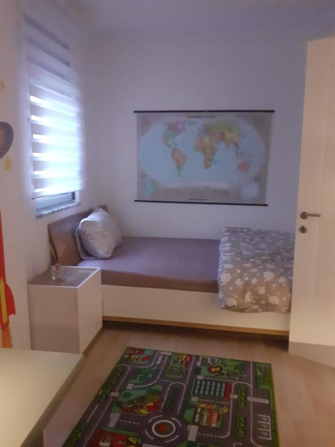 Lake View Apartment Τίρανα Εξωτερικό φωτογραφία
