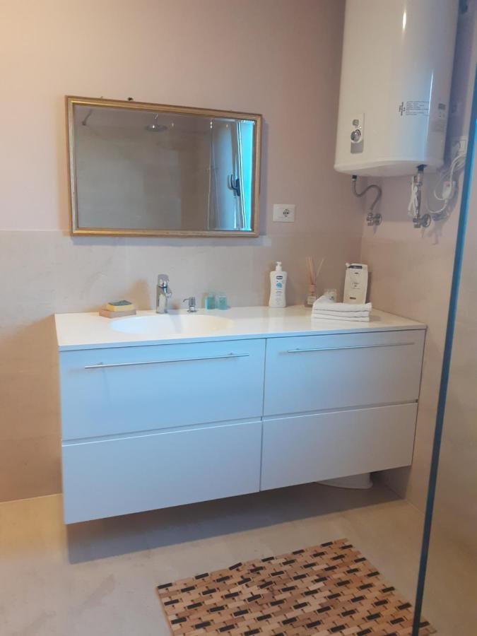 Lake View Apartment Τίρανα Εξωτερικό φωτογραφία
