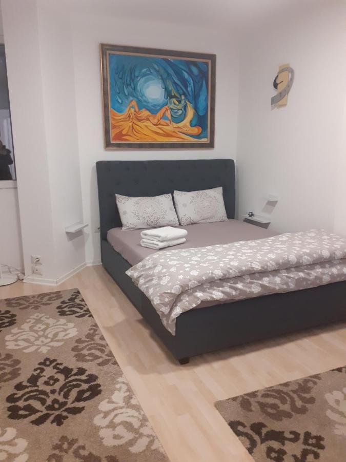 Lake View Apartment Τίρανα Εξωτερικό φωτογραφία