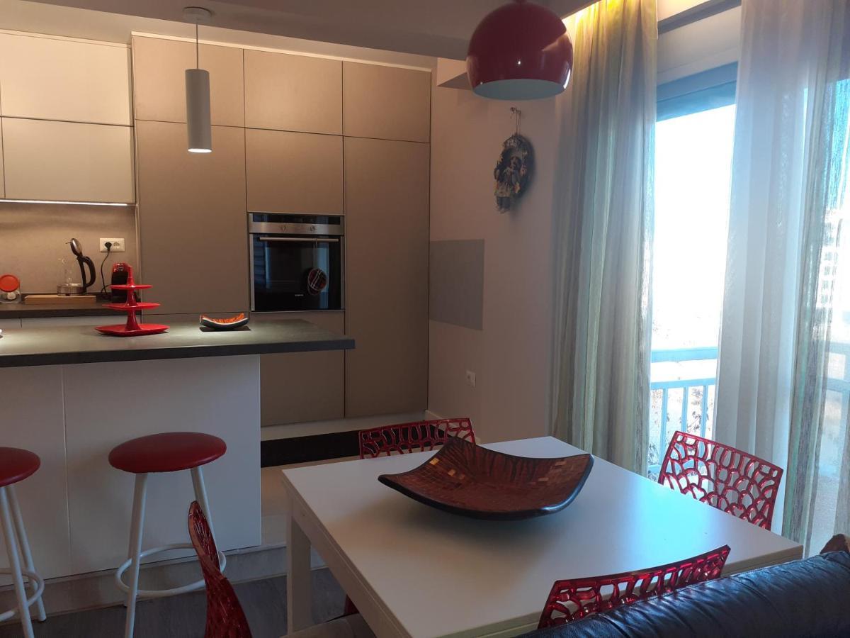 Lake View Apartment Τίρανα Εξωτερικό φωτογραφία